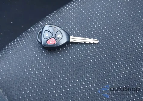 2009 Pontiac Vibe из США, поврежденный, VIN 5Y2SP67099Z422628